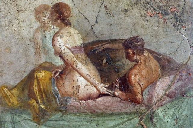 Pompeii exhibition fresco couple making love