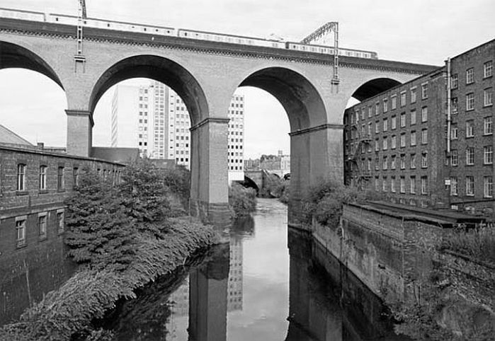 Stockport Viaduct, England, 1986 John Davies