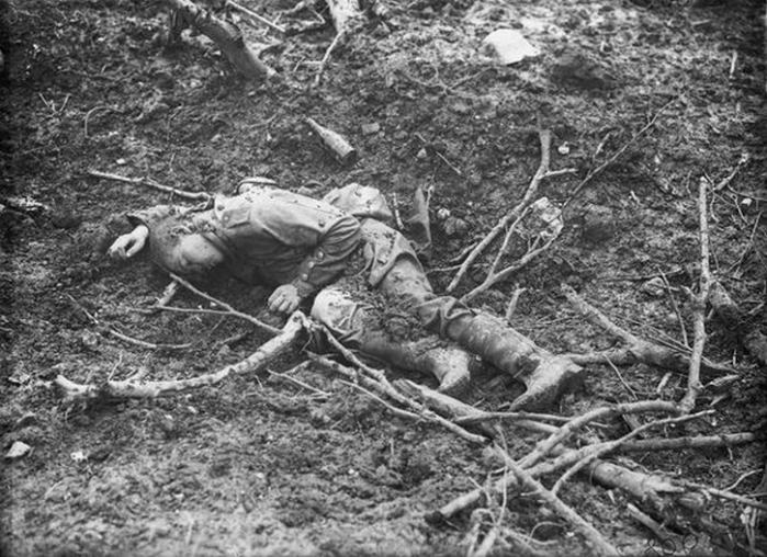 A single German casualty after the Battle of Thiepval, September 1916